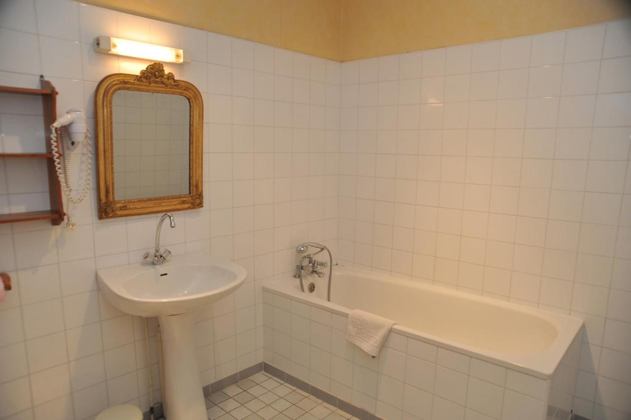 Chambres & Studios Chateau Saint Vincent Bazas Exterior photo