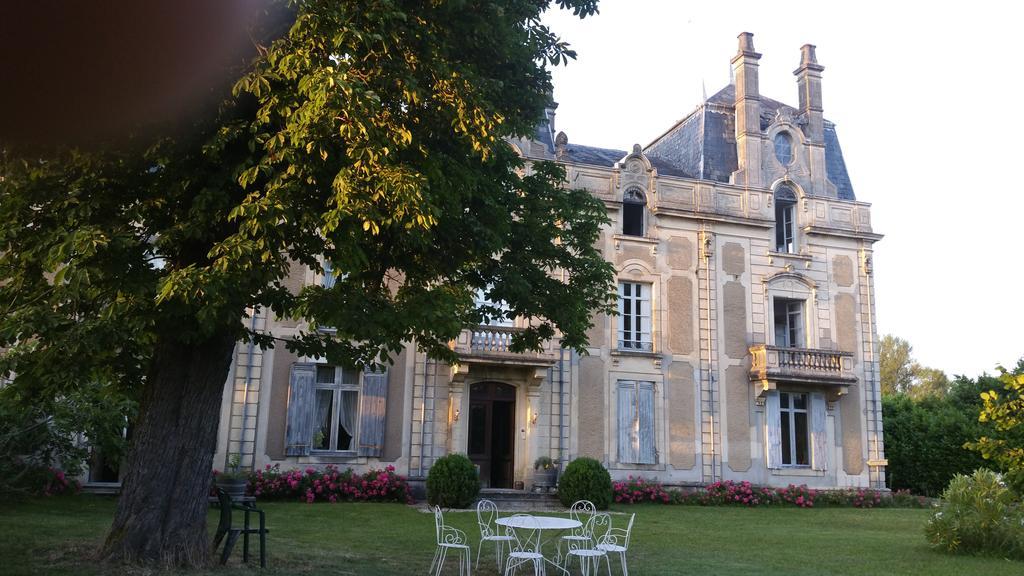Chambres & Studios Chateau Saint Vincent Bazas Exterior photo